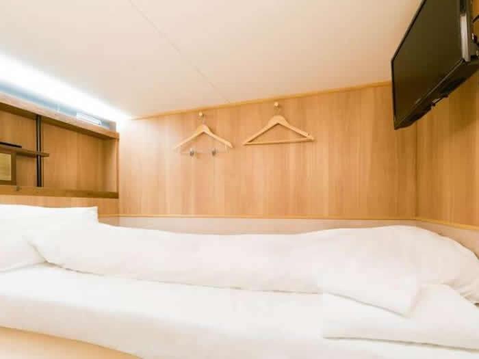 Cabin Inn Kyoto Sanjo Kawaramachi Eksteriør billede